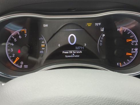 Used 2021 Jeep Grand Cherokee Trailhawk w/ Trailhawk Luxury Group AWD/4WD image 15