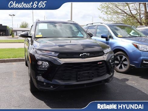 Used 2023 Chevrolet TrailBlazer RS w/ Convenience Package image 3