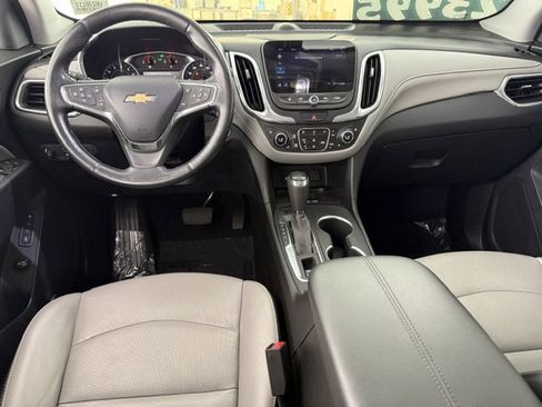 Used 2020 Chevrolet Equinox Premier FWD image 16
