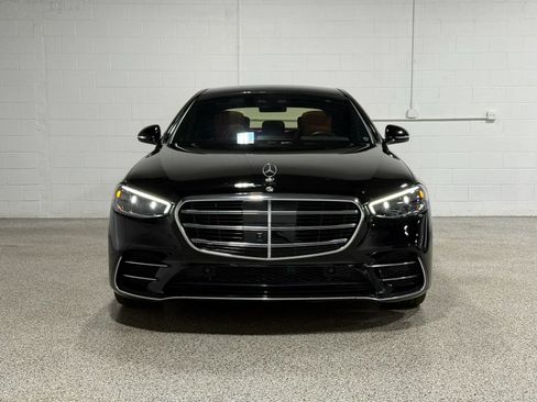 Used 2023 Mercedes-Benz S 580 4MATIC Sedan image 3