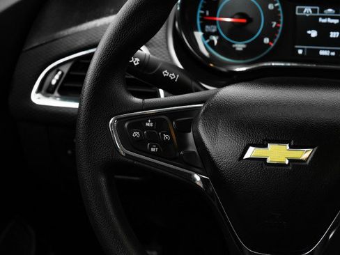 Used 2017 Chevrolet Cruze LT w/ Convenience Package image 14