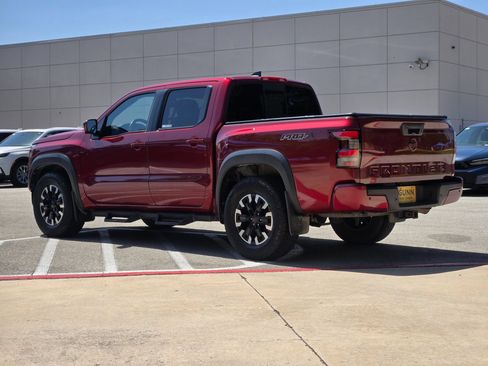 Used 2022 Nissan Frontier Pro-X RWD image 5