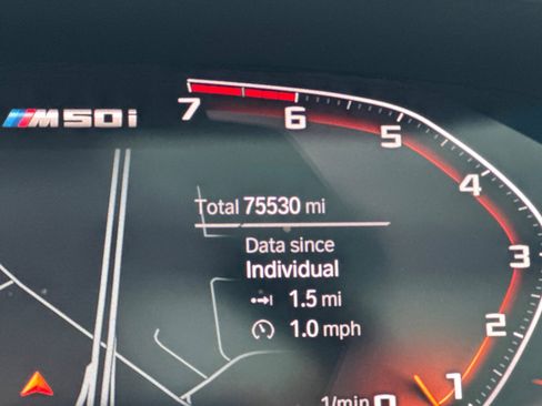 Used 2020 BMW X5 M50i w/ Executive Package image 30