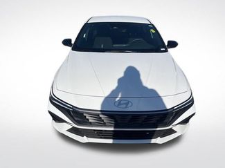 Used 2025 Hyundai Elantra SEL FWD video 3
