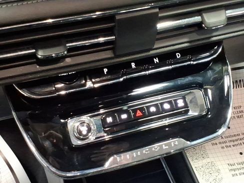 Certified 2023 Lincoln Corsair AWD image 19