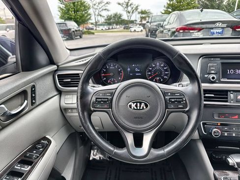 Used 2016 Kia Optima EX FWD image 11