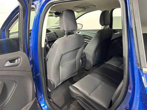 Used 2018 Ford Escape SE image 21