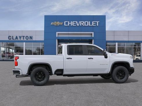 New 2026 Chevrolet Silverado 2500 ZR2 AWD/4WD image 5
