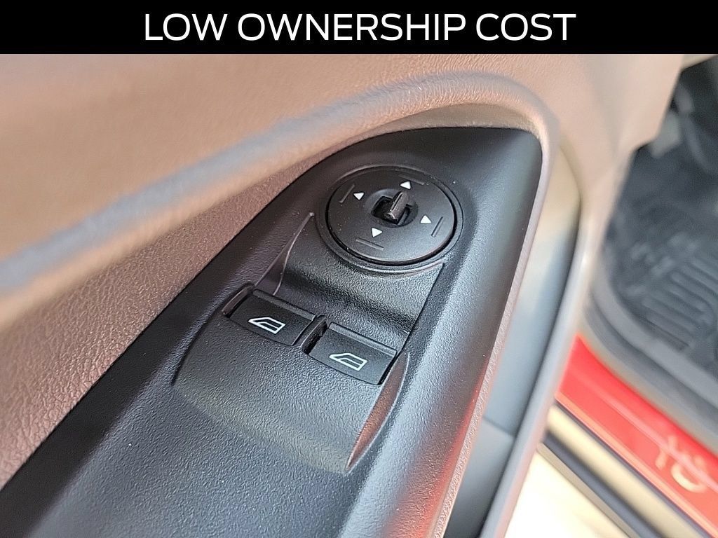 Used 2019 Ford Transit Connect XLT FWD image 17