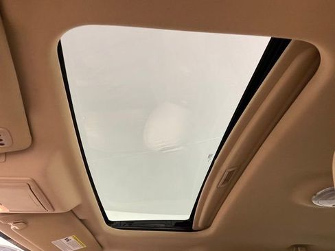 Used 2011 Ford F150 Lariat w/ Lariat Chrome Pkg image 21