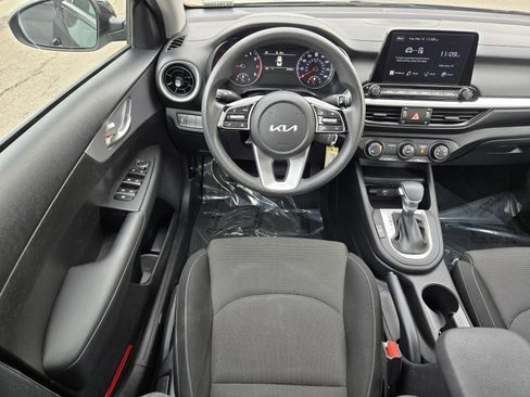 Used 2024 Kia Forte LXS image 11