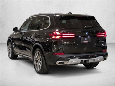 New 2026 BMW X5 xDrive50e image 8