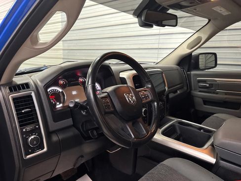 Used 2018 RAM 1500 SLT AWD/4WD image 10
