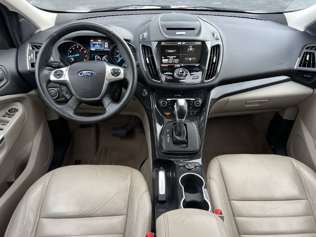 Used 2015 Ford Escape Titanium w/ Equipment Group 301A AWD/4WD image 14
