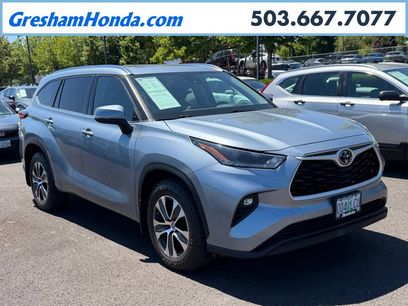 Used 2021 Toyota Highlander XLE