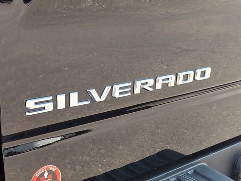 Used 2022 Chevrolet Silverado 1500 LT w/ Protection Package AWD/4WD image 29