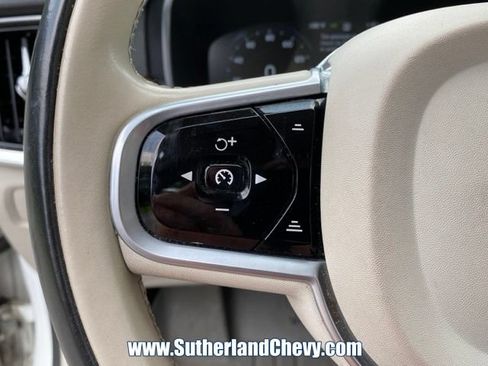 Used 2017 Volvo S90 T5 Momentum w/ Convenience Package FWD image 22