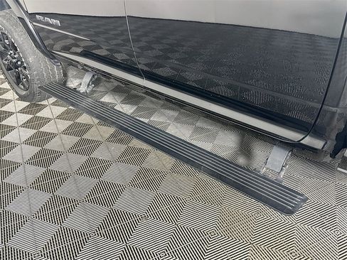 Used 2020 RAM 3500 Limited image 25