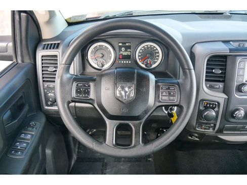 Used 2018 RAM 1500 Express w/ Express Value Package image 20