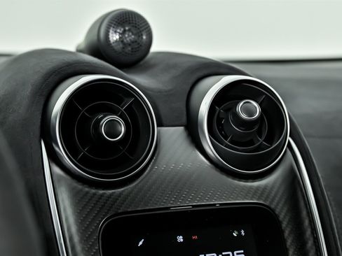 Used 2019 McLaren 600LT image 35