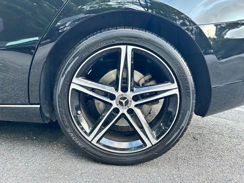 Used 2022 Mercedes-Benz A 220 4MATIC image 10