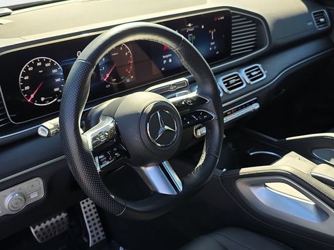 Used 2025 Mercedes-Benz GLS 450 4MATIC w/ AMG Line Exterior image 19
