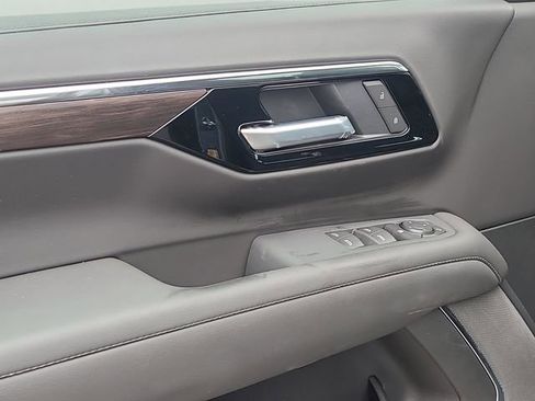 New 2026 Chevrolet Suburban LS w/ LPO, Dark Essentials Package RWD image 20