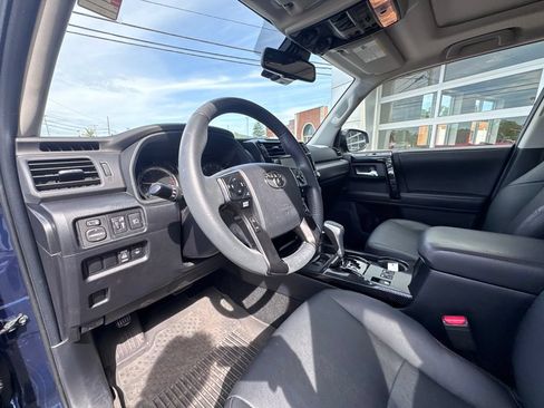 Used 2022 Toyota 4Runner TRD Off-Road Premium w/ TRD Black Wheel Package (TMS) AWD/4WD image 24