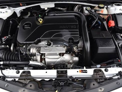 Used 2022 Chevrolet Malibu LT FWD image 22