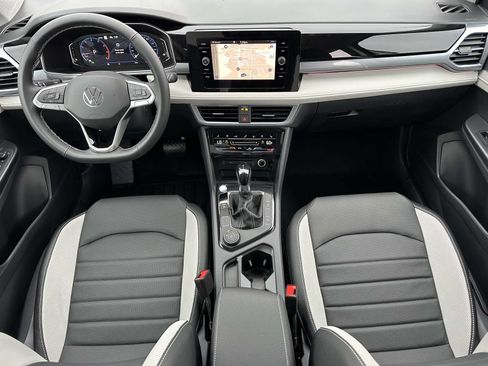 New 2026 Volkswagen Taos SEL AWD/4WD image 11