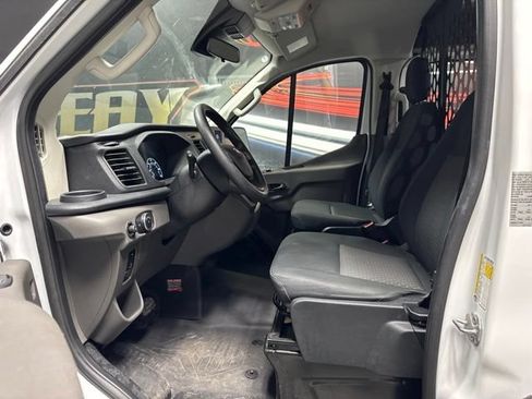 Used 2025 Ford Transit 250 Low Roof w/ Exterior Upgrade Package RWD image 4