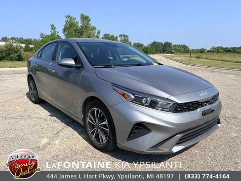 Used 2024 Kia Forte LXS FWD image 7