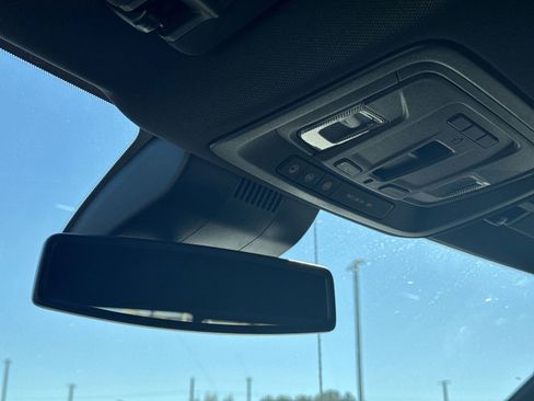 Used 2025 GMC Sierra 1500 Denali image 27