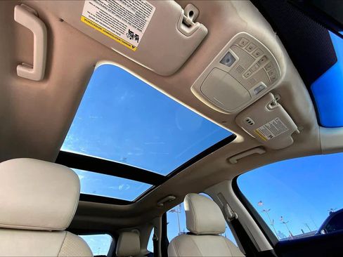 Used 2018 Ford Edge Titanium w/ Equipment Group 301A image 11