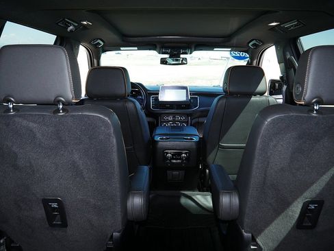 Used 2022 GMC Yukon AT4 AWD/4WD image 56