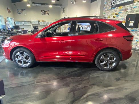 Used 2023 Ford Escape ST-Line w/ Tech Pack #1 AWD/4WD image 4