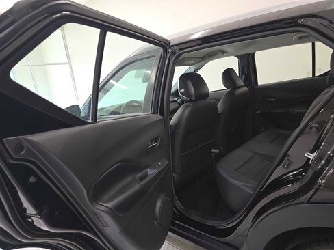 Used 2020 Nissan Kicks SR FWD image 25