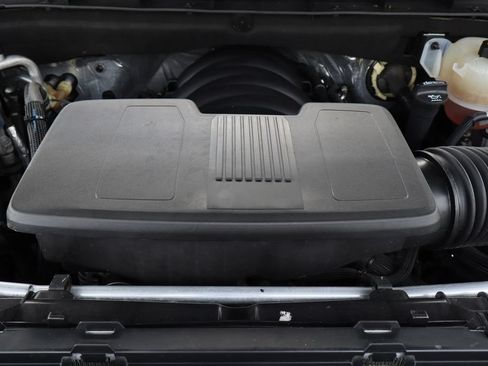 Certified 2023 GMC Yukon SLT w/ SLT Premium Package AWD/4WD image 36