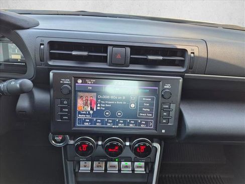 Used 2024 Toyota GR86 Premium RWD image 15