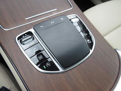 Used 2021 Mercedes-Benz GLC 300 4MATIC image 14