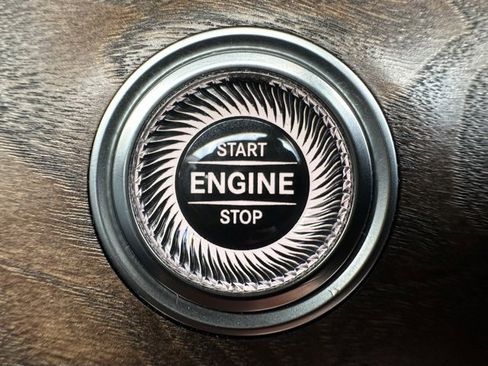 Certified 2021 Mercedes-Benz E 350 4MATIC Sedan image 25