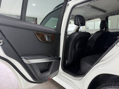 Used 2015 Mercedes-Benz GLK 350 4MATIC image 19