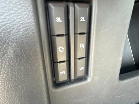 Used 2023 Ford Expedition XLT RWD image 33