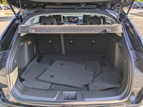 Used 2026 Chevrolet Trax ACTIV w/ Sunroof Package FWD image 35