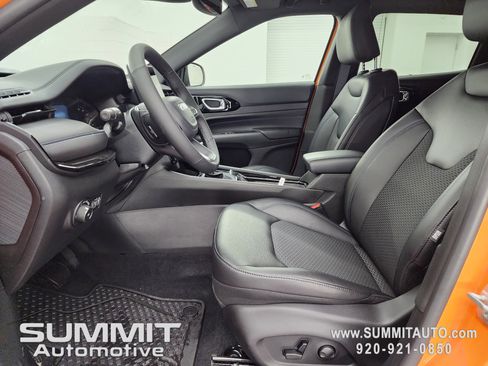 New 2026 Jeep Compass Latitude w/ Sun and Sound Group image 8