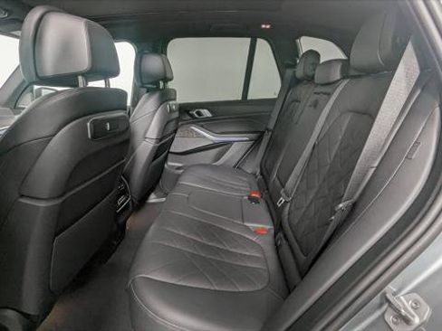 Used 2025 BMW X5 sDrive40i w/ Climate Comfort Package RWD image 18