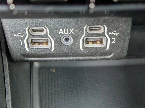 Used 2022 Dodge Durango GT image 23