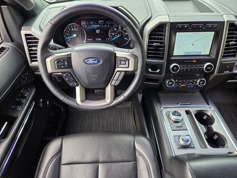 Used 2021 Ford Expedition XLT AWD/4WD image 16