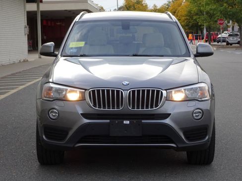 Used 2017 BMW X3 xDrive28i AWD/4WD image 2
