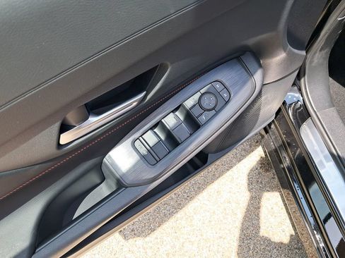 New 2026 Nissan Sentra SR w/ Floor Mat Package FWD image 12